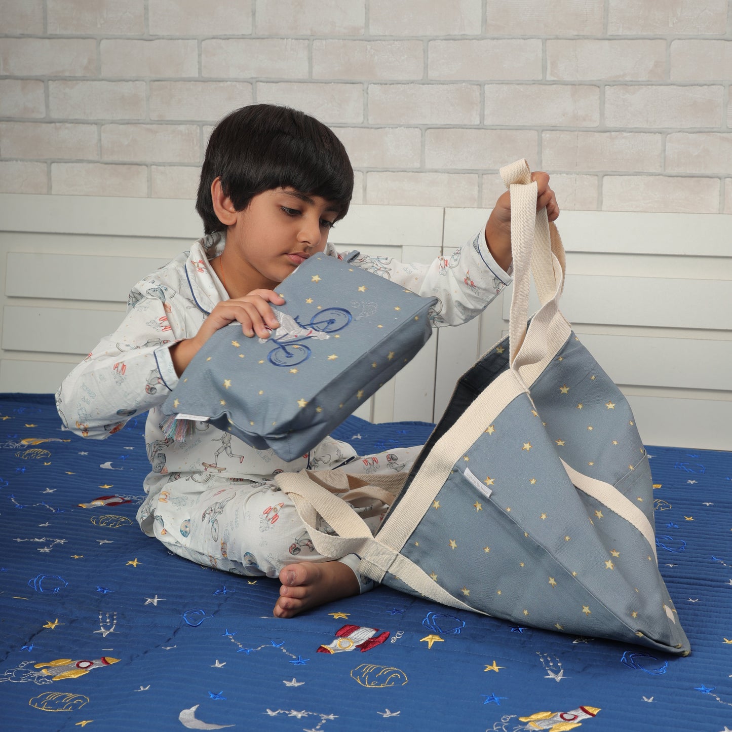 To The Moon And Back Tote Bag (All Ages)
