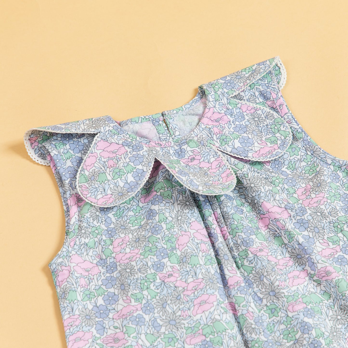 Flower neckline dress (1-8 Years)