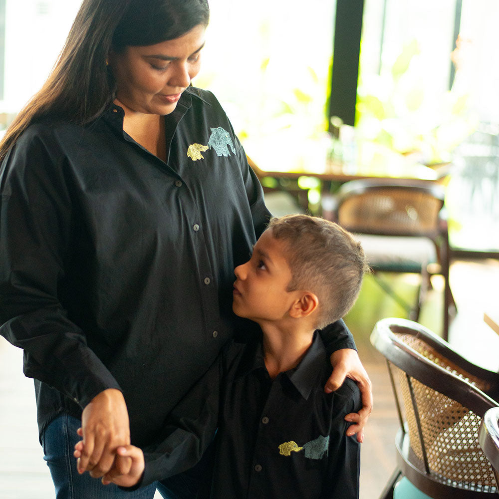 Mini Elephants Embroidered Organic Cotton Shirt - Black
