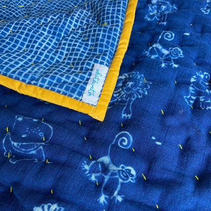 ORGANIC ZOO QUILT
