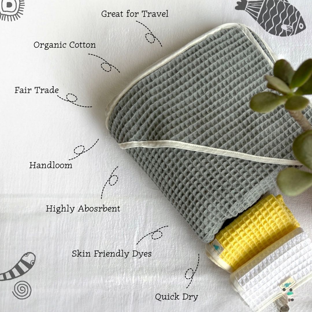 ORGANIC WAFFLE HOODED TOWEL SET - GREY