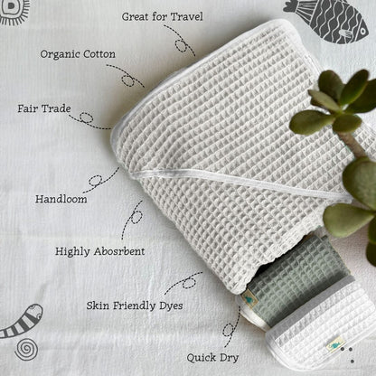 ORGANIC WAFFLE HOODED TOWEL SET - NATURAL