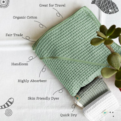 ORGANIC WAFFLE HOODED TOWEL SET